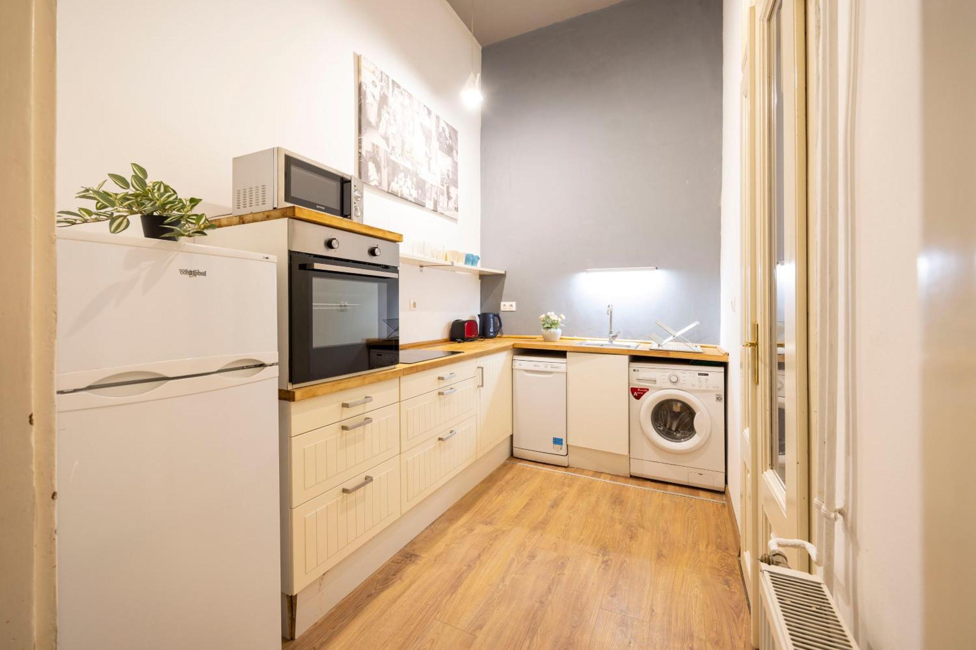 Cozy & Nostalgic Budapest Style Apartment In The Center Eksteriør bilde