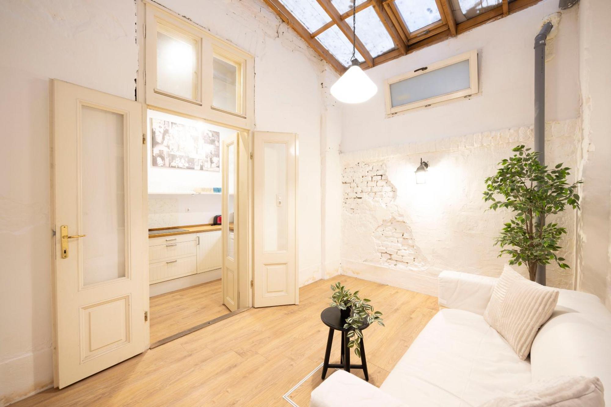 Cozy & Nostalgic Budapest Style Apartment In The Center Eksteriør bilde