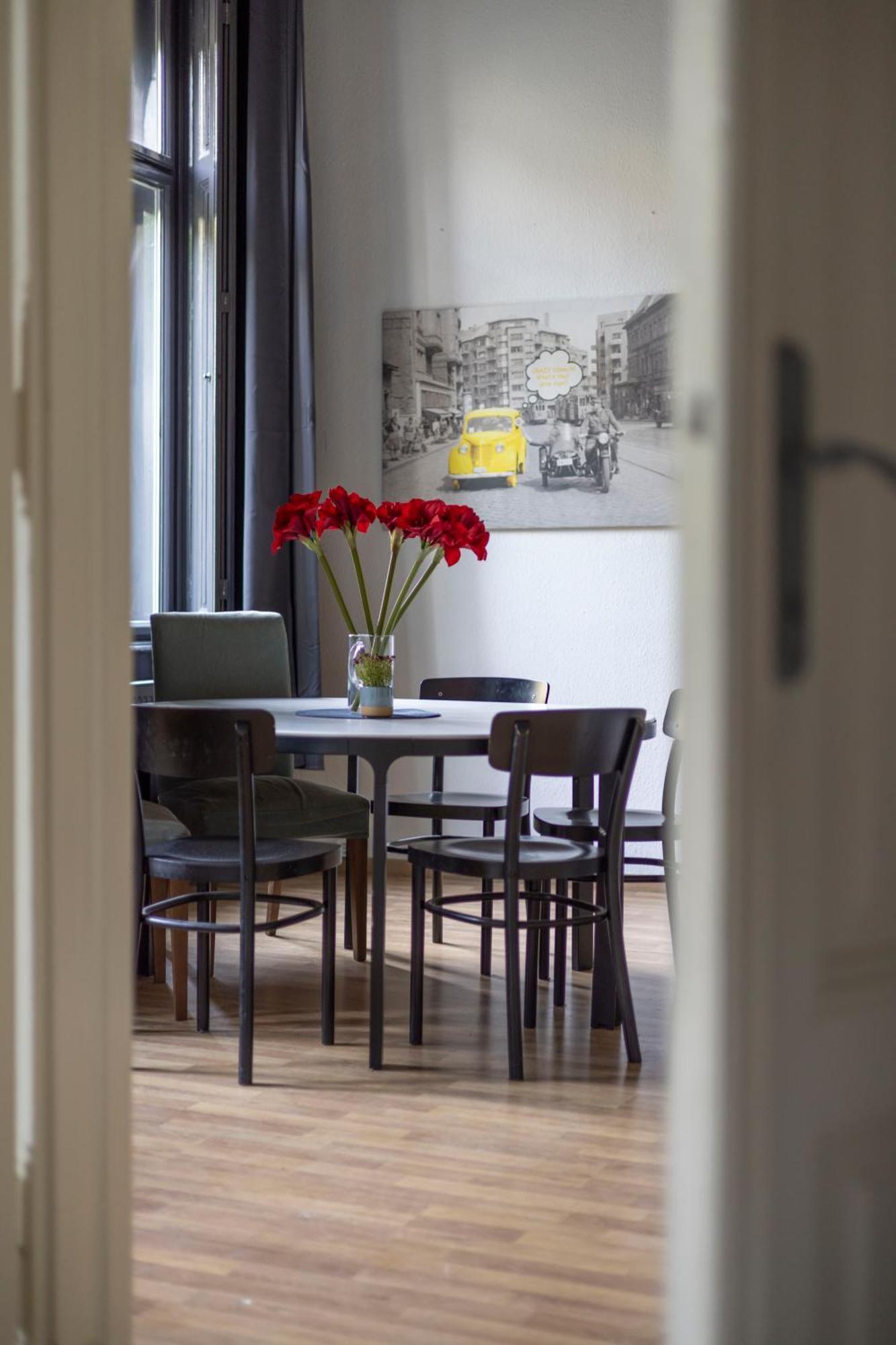 Cozy & Nostalgic Budapest Style Apartment In The Center Eksteriør bilde