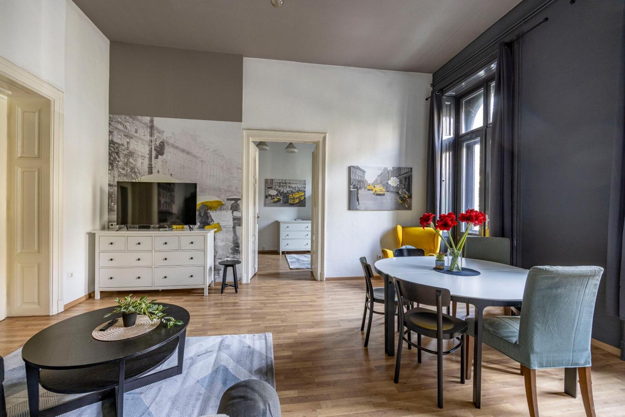 Cozy & Nostalgic Budapest Style Apartment In The Center Eksteriør bilde